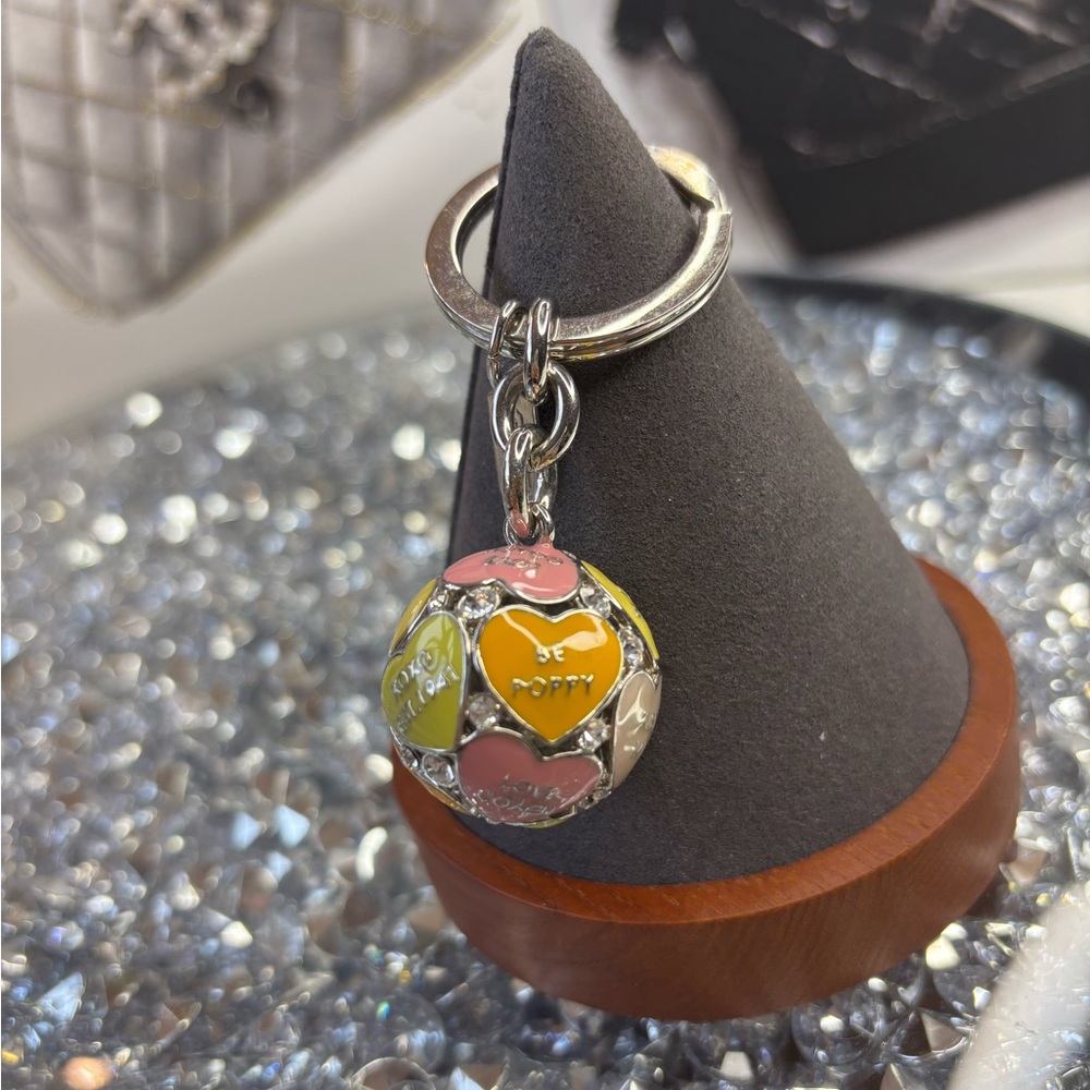 Coach 3D Poppy Bag Multi Heart Sphere Pave Crystal Keychain Keyring Charm NWOT - Picture 5 of 10